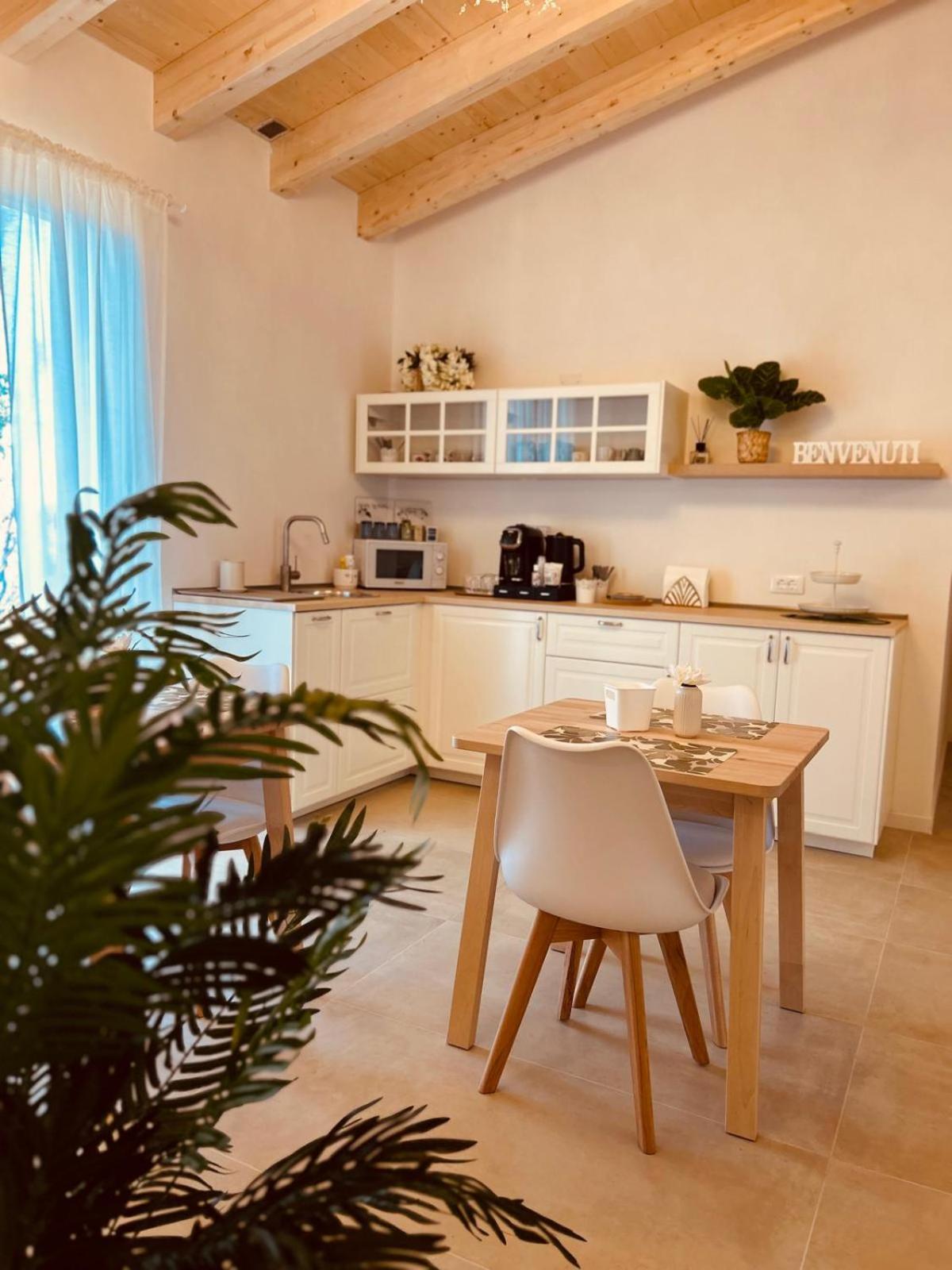 La Casa Nel Bosco Hotel Borzano Екстериор снимка